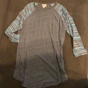 Lularoe randy tee